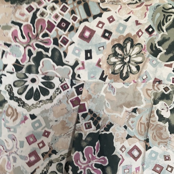 Erika top abstract floral painterly print button down sleeveless top 3X - Picture 15 of 17